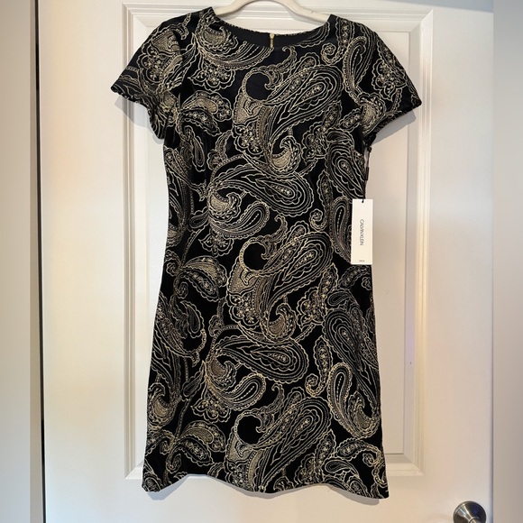 NEW Calvin Klein Womens Short Sleeve Embroidered Velvet Shift Dress Size 6 NWT - Picture 3 of 9